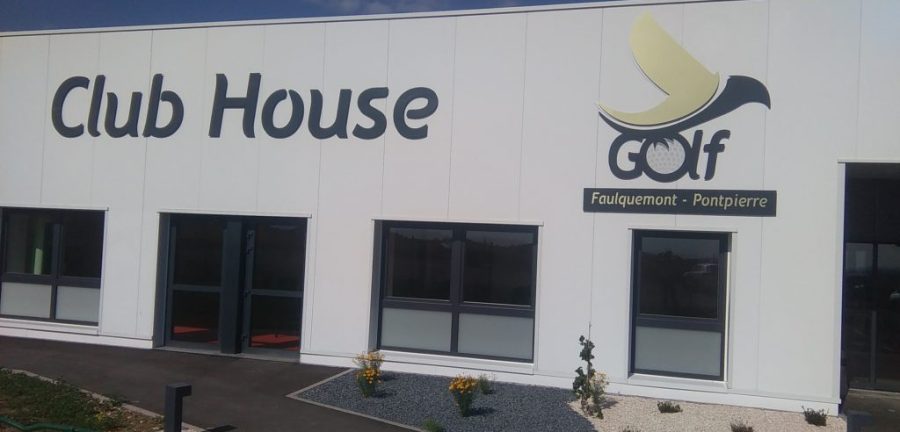 club-house-enseigne-1024×572 club-house-enseigne-1024x572